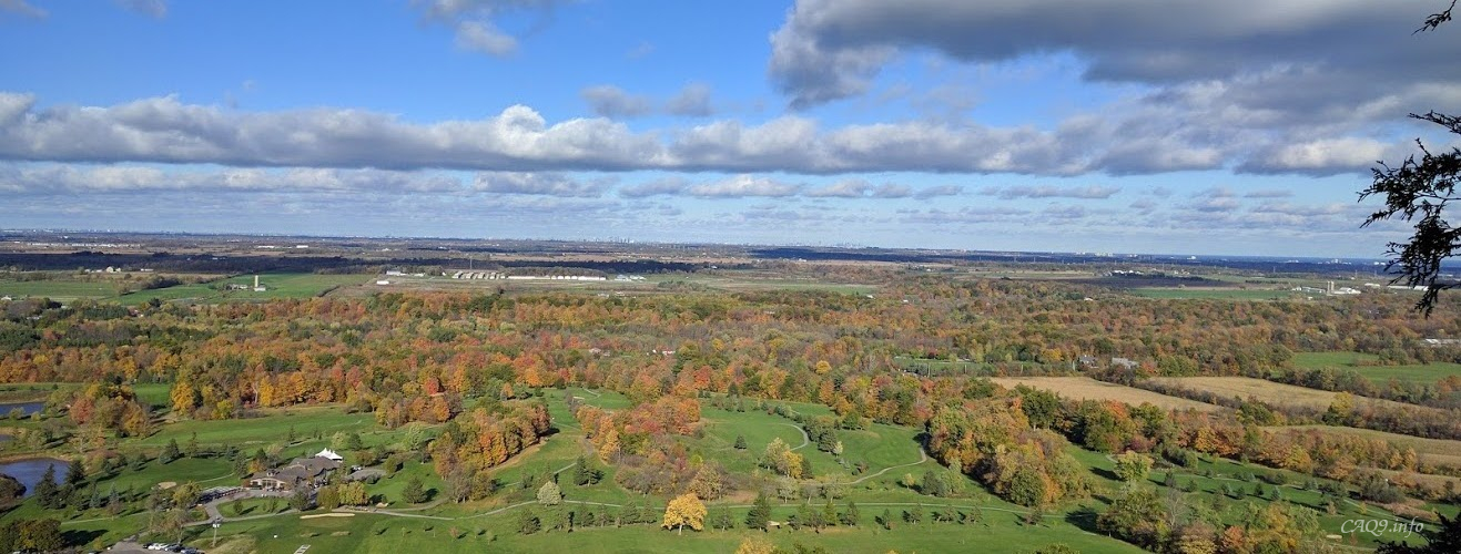 Scenery view of Oakville, Mississauga and Toronto from Mount Nemo